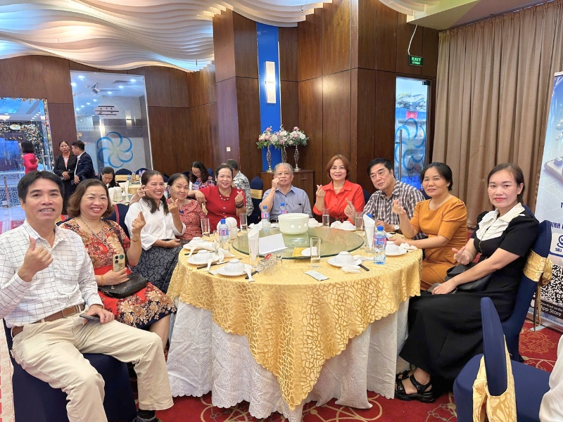 le ket nap thanh vien hoi dong kim cuong  noi nhung nguoi dan dau hoi tu